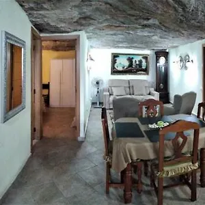 Cueva Sasha , San Miguel de Abona España